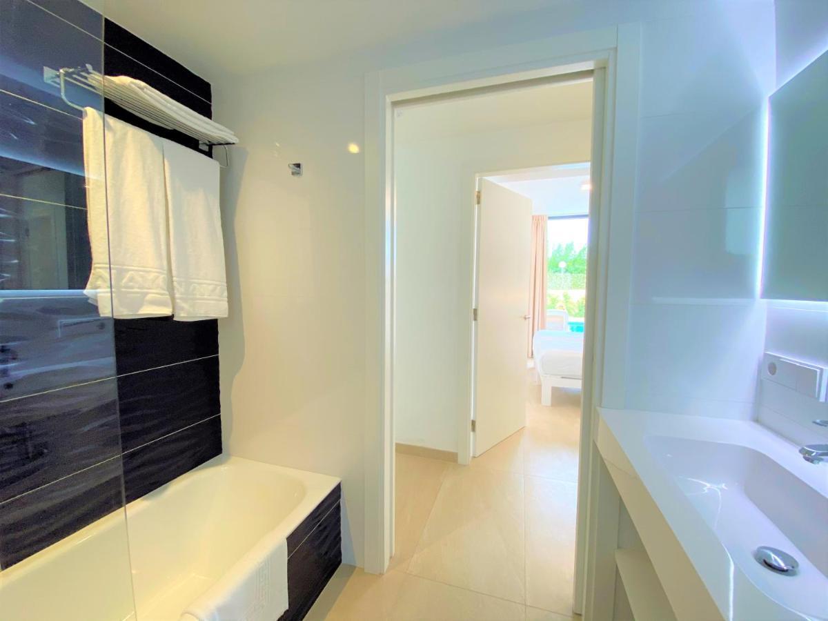 Villa Lucia Cala'N Blanes  Buitenkant foto